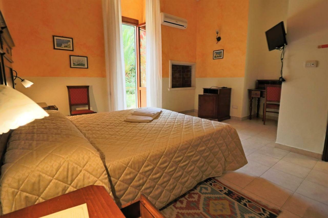 Dimora Relais Excelsa Gallipoli Exterior foto